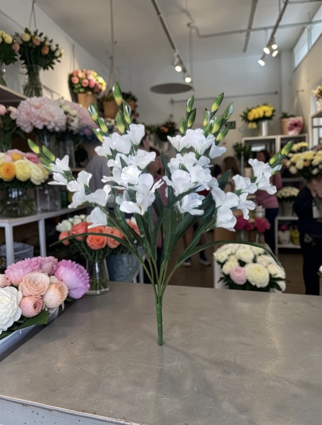 Satin Gladiola Bushes - Image 13