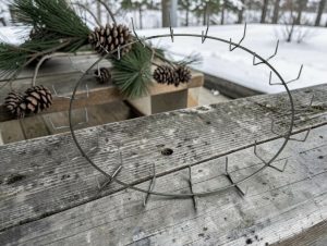 18" Wire Clamp Wreath Ring