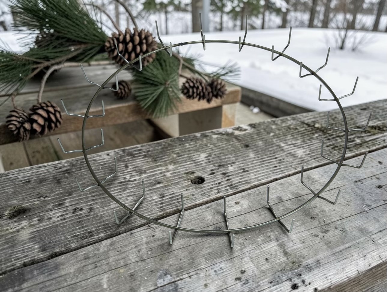 18" Wire Clamp Wreath Ring