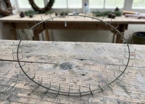 36" Wire Clamp Wreath Ring