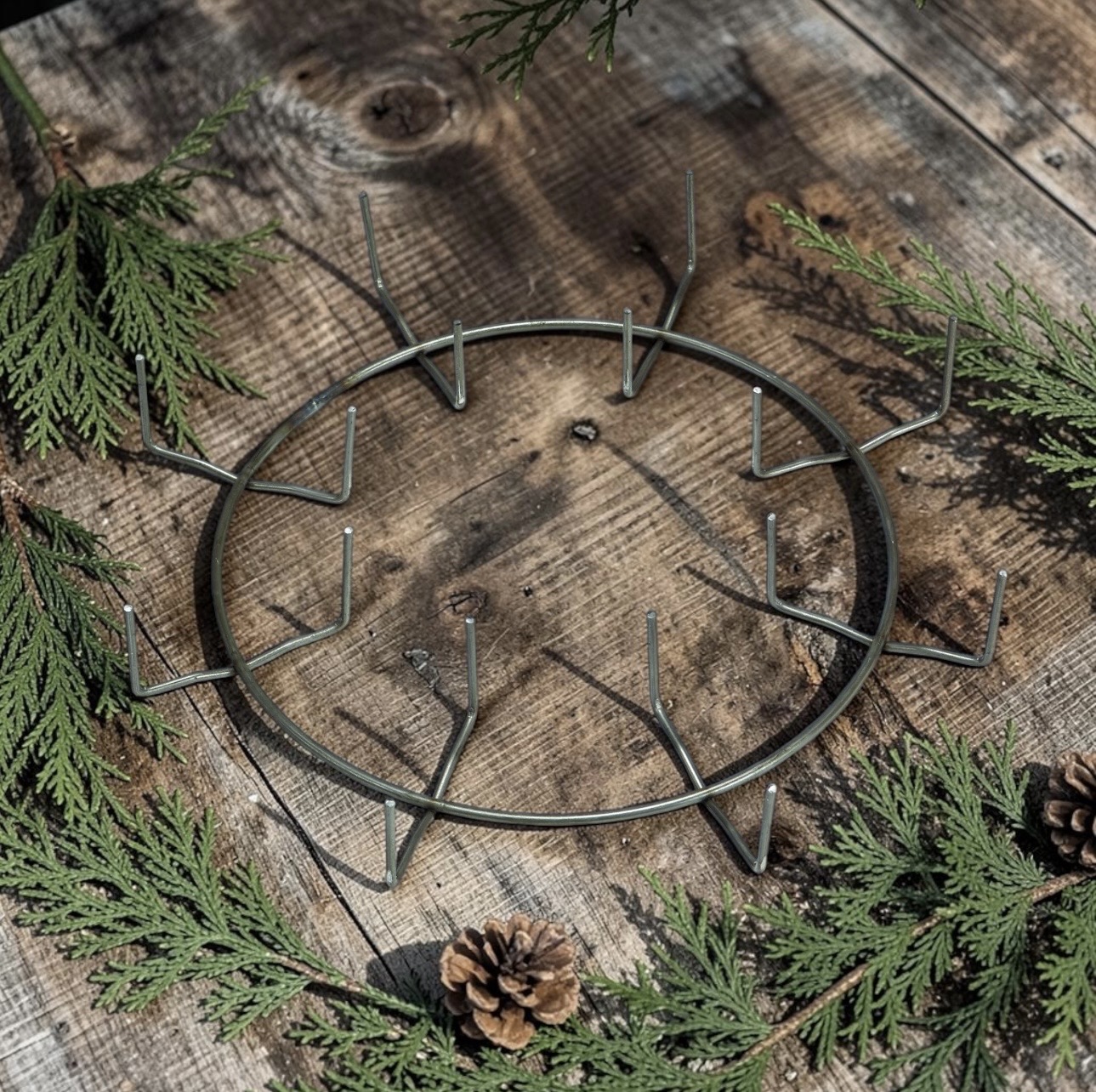 8" Wire Clamp Wreath Ring - Image 2