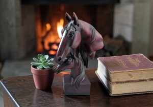 Figurines & Shelf/Table Accents