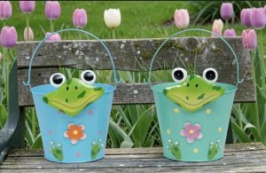 Metal Frog Planter Pot Containers - Each