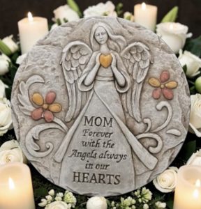 Stepping Stones/ Sentiment Plaques/ Windchimes