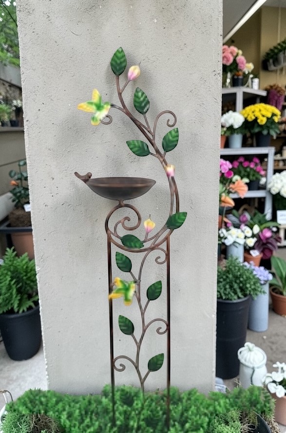 Trellis Bird Bath Stake
