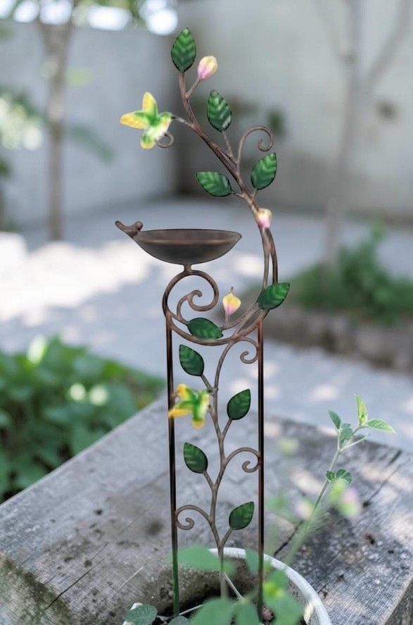 Trellis Bird Bath Stake - Image 2