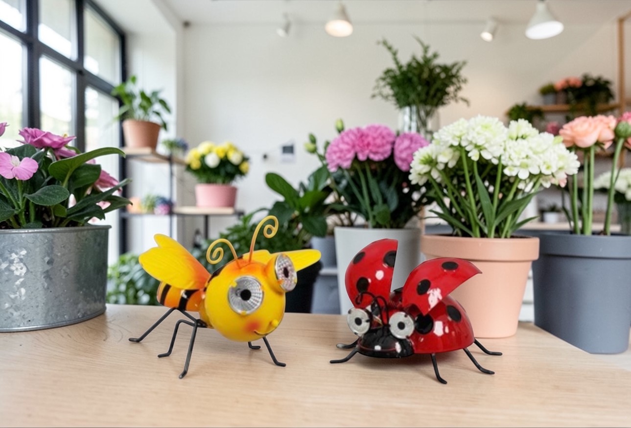 Solar Light LadyBug & Bee - Each - Image 4